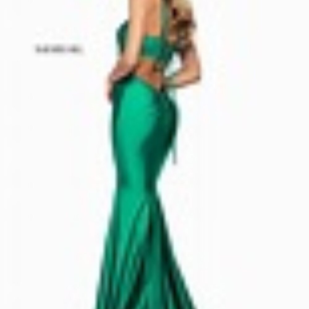 SHERRI HILL 53906 EMERALD SIZE 14